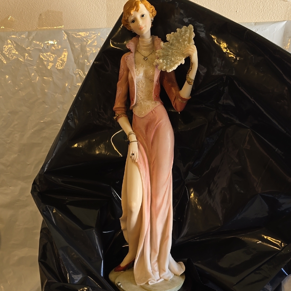 Elegant Pink Figurine with Fan New Casinelli 16 1/2 Inches